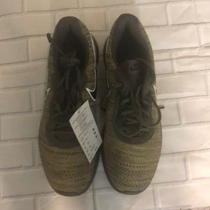 Men’s Nike shoes NWT